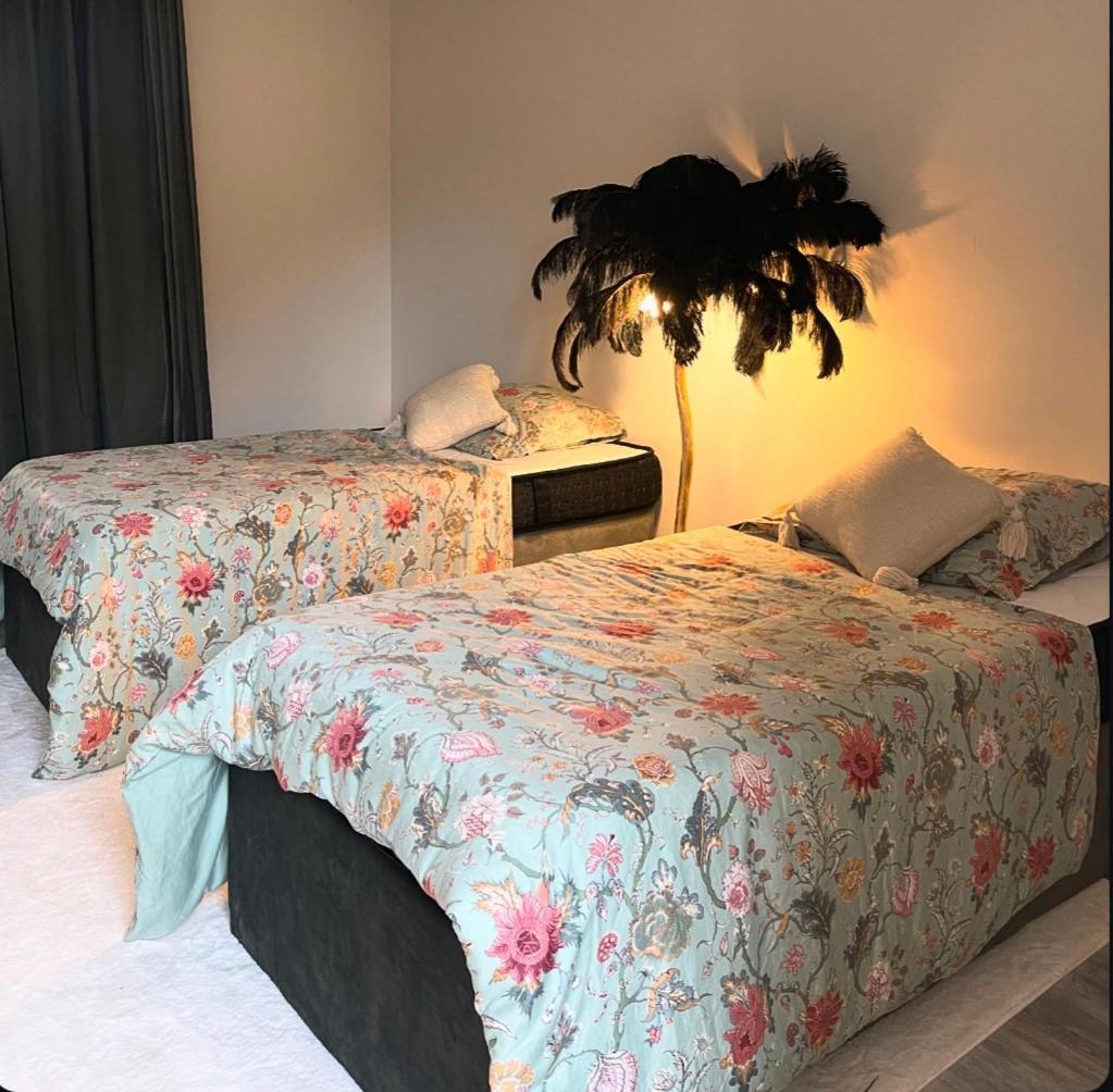 La Maison Du Luxe Ris-Orangis Bagian luar foto